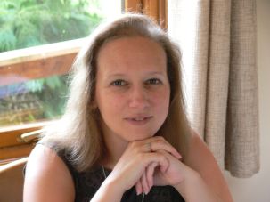 Photo of Author Suzanne Rogerson.