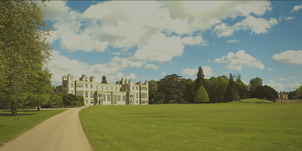 Photo of a manor house