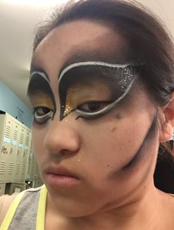 Circus performer makeup. Eye makeup. Performer Catherine Doveland.