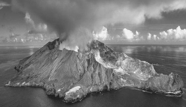 Featured Image - erupting volcano in New Zealand. Image from Pixabay