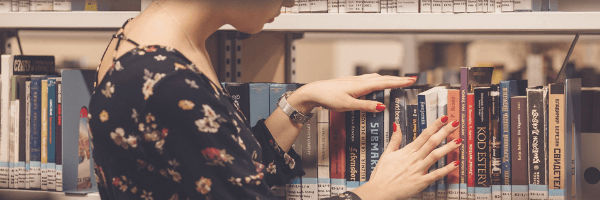 Librarian. Image from Pixabay