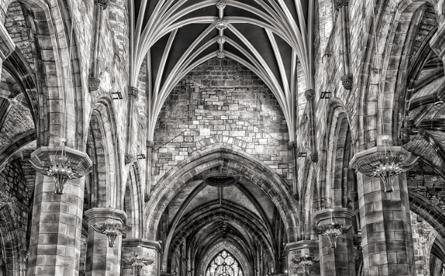 Featured Images - How to build your World-Religion. Image of the inside of a church. Image of Pixabay